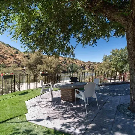 La Almunya De Tenerias *